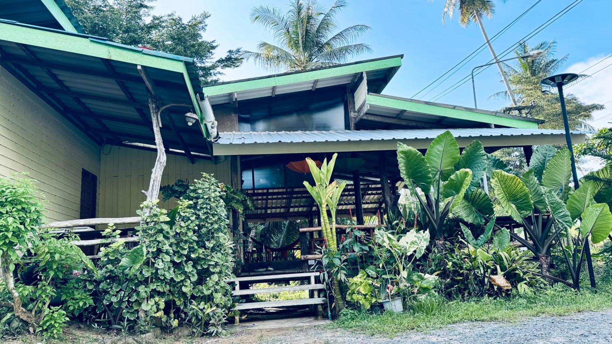 Suan Maprao Ko Kut Resort Bagian luar foto